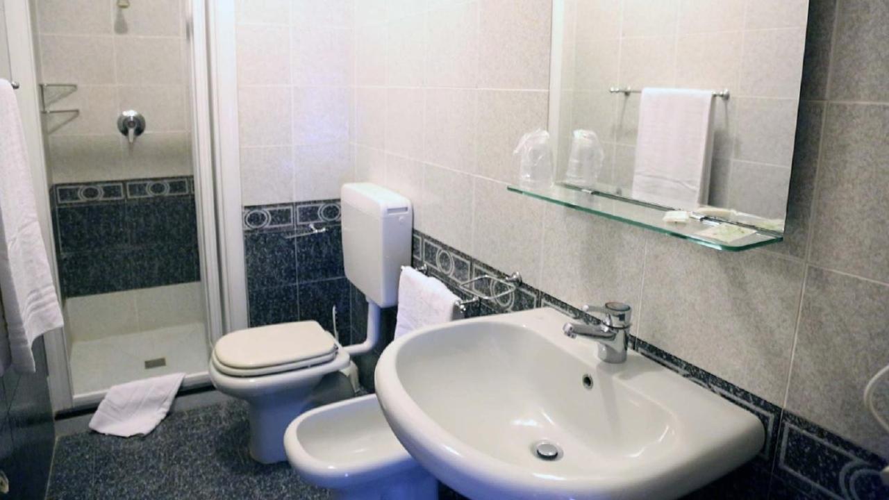 Hotel Prime - Montecatini エクステリア 写真