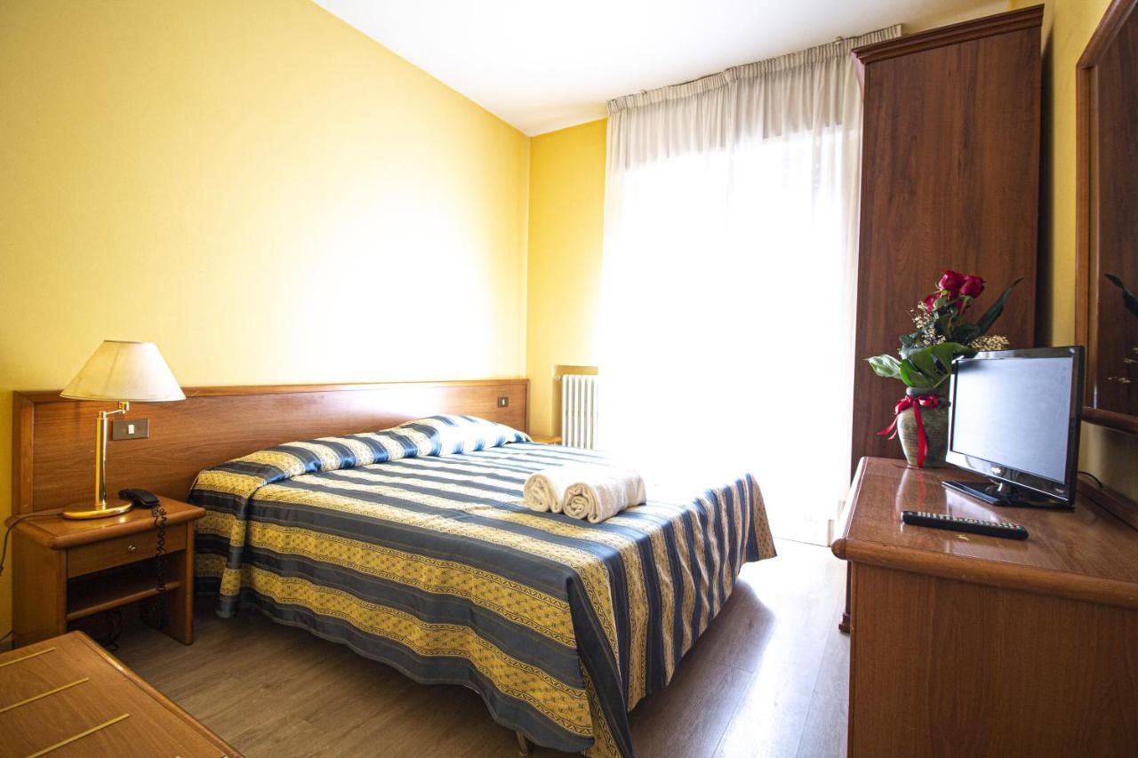 Hotel Prime - Montecatini エクステリア 写真